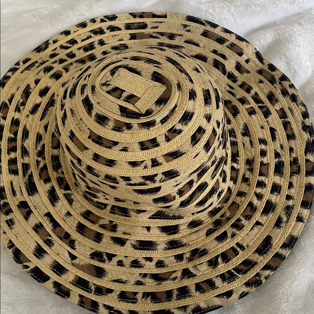 Charming Charlie Sun Hat paper rayon animal print boho summer full face coverage